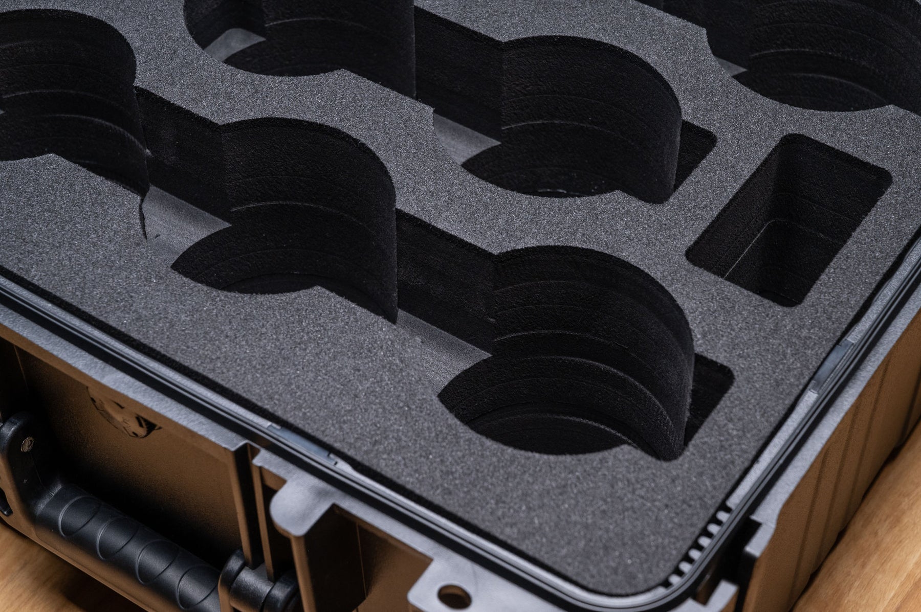 NiSi Aureus Prime Full Frame T1.4 Cinema Lens Kit - 18mm, 24mm, 35mm, 50mm, 85mm + Hard Case (PL Mount)