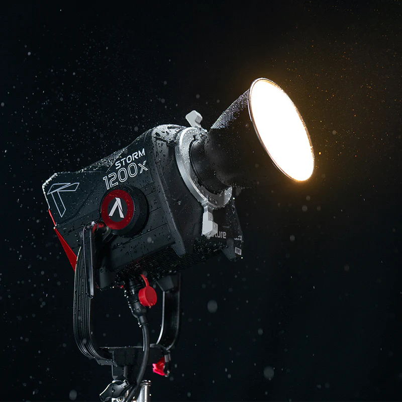 STORM 1200x w/ Wide Reflector (US)