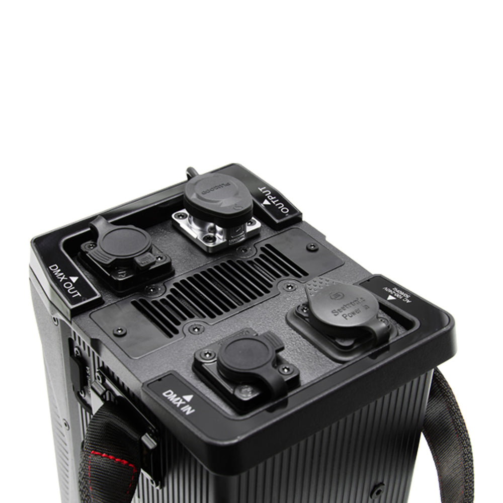 Aputure Storm 700x