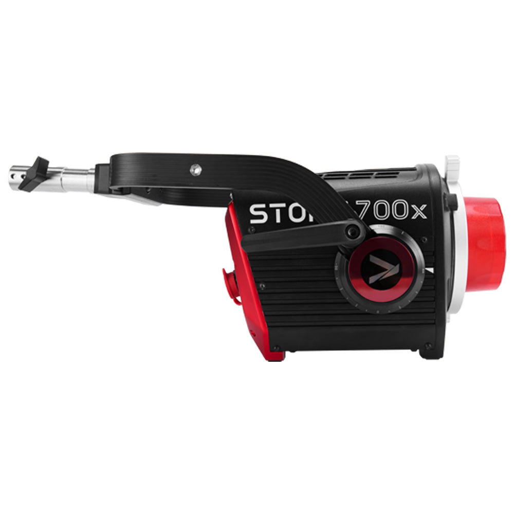 Aputure Storm 700x